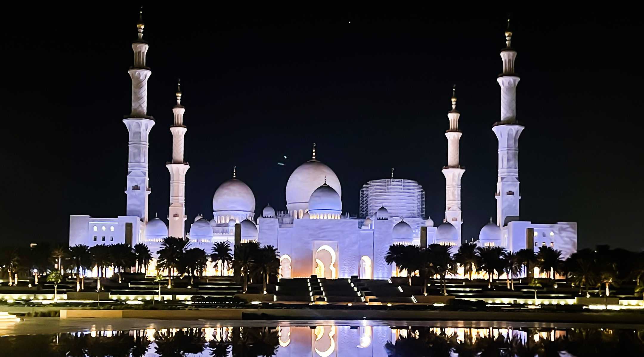 Your Dubai Guides, Dubai Visit - Abu Dhabi Sheikh Zayed Grand Mosque