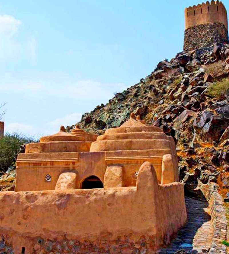 Desert mud house ruins - a glimpse of history in the arid landscape