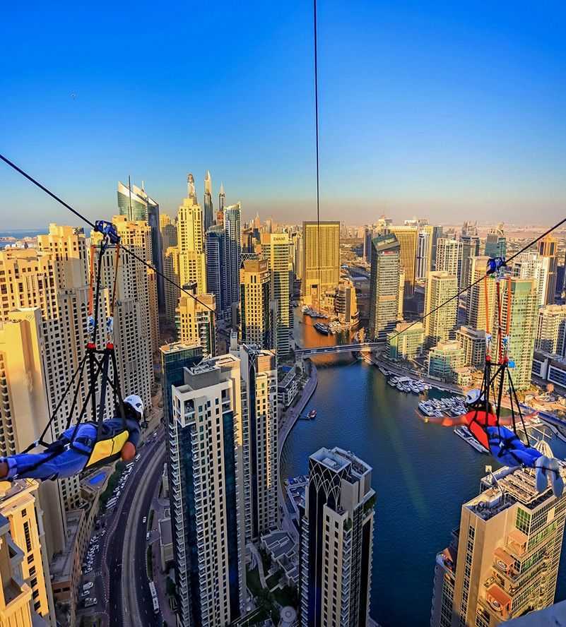Your Dubai Guides, Nach Dubai Reisen, Fly on your stomach like a superhero