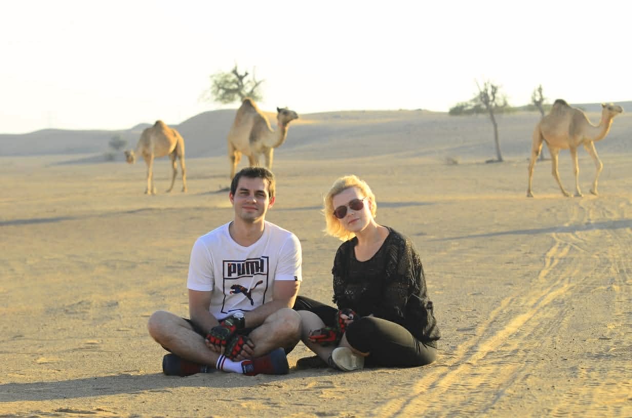 Unvergesslicher Spaßmoment in der Dubai-Wüste – genießen Sie die Morgensafari mit Aktivitäten, Fotostopps und traumhaften Wüstenlandschaften.