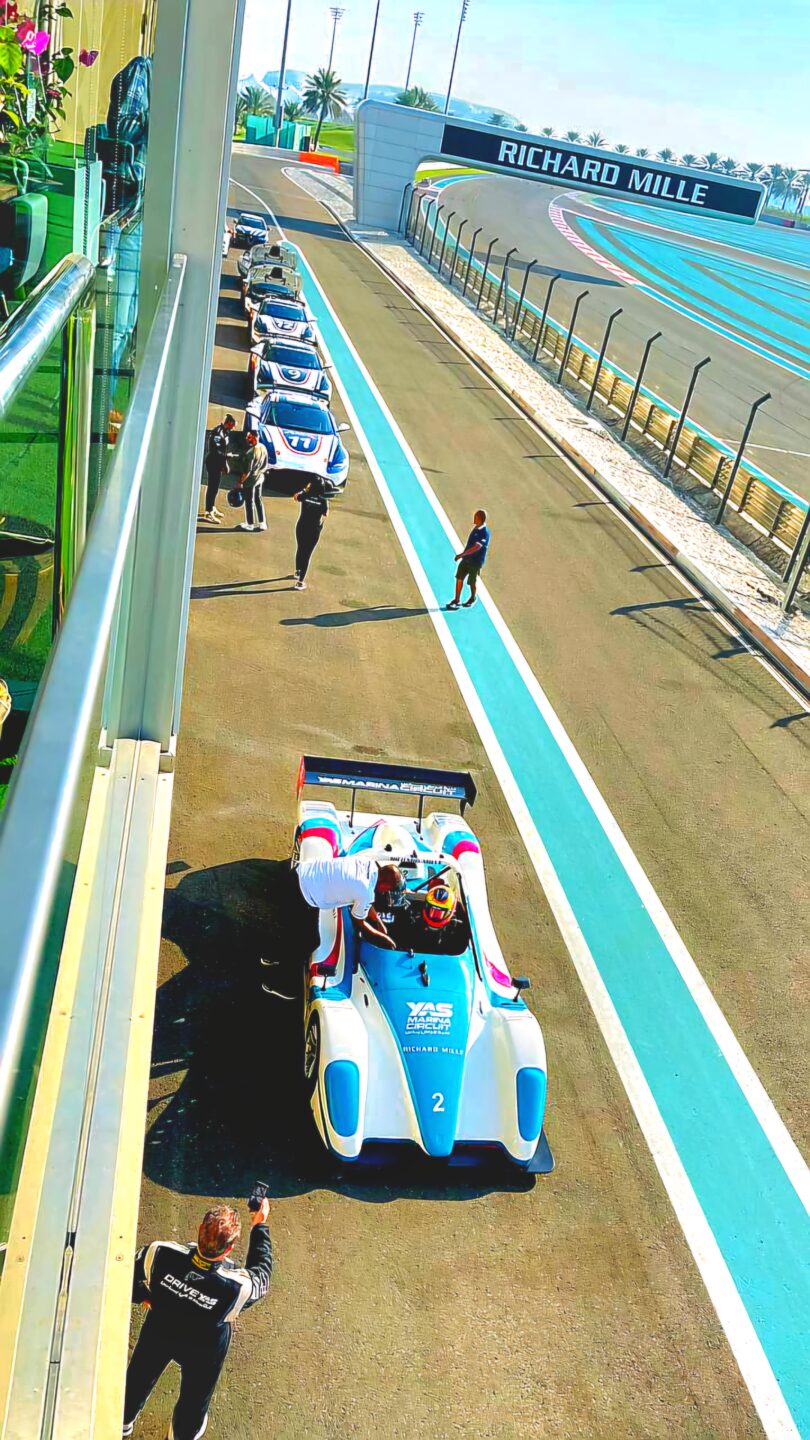 Rasante Fahrt auf der Formel-1-Strecke auf der Yas-Insel in Abu Dhabi – Adrenalin pur!