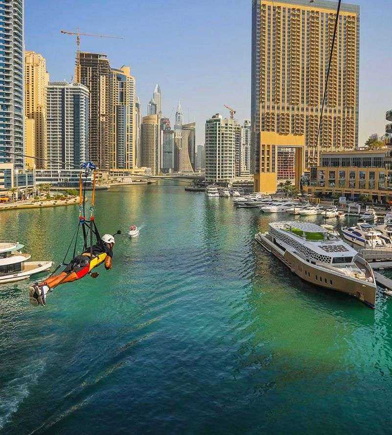 Reach speeds of up to 80 km/h on your flight.