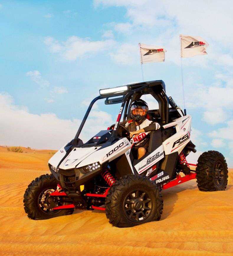 Buggy in the Dubai desert