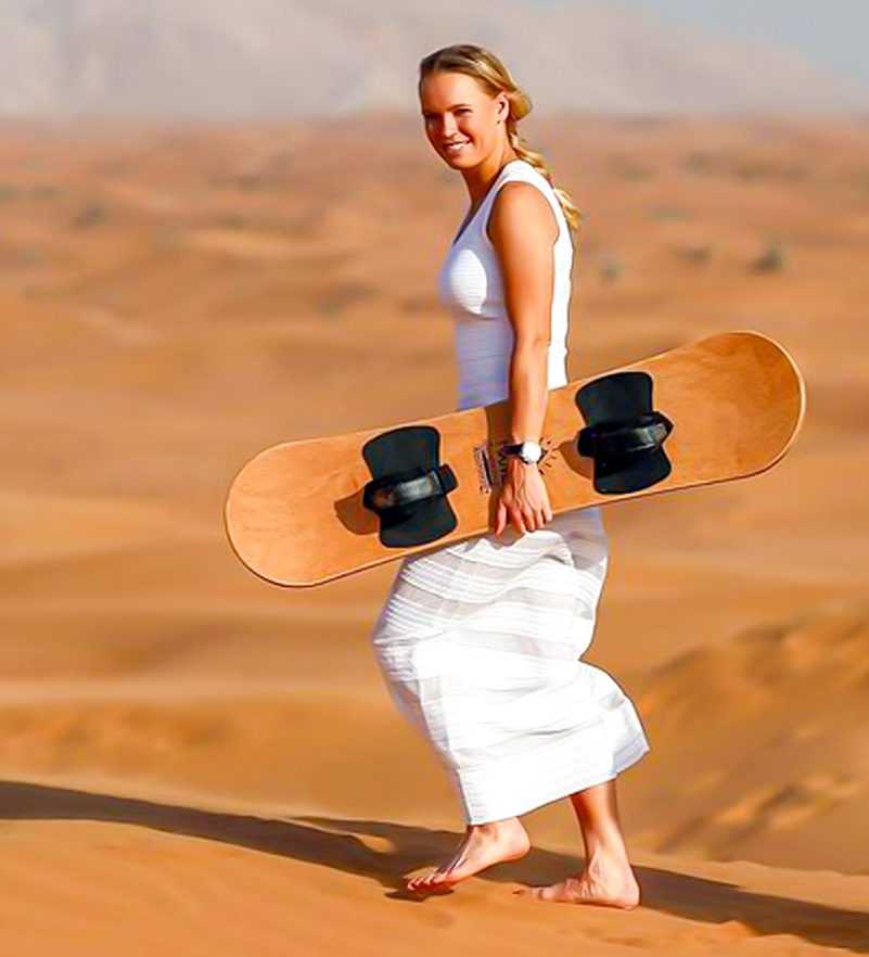 Sanddünen in der Wüste bei Morgensafari