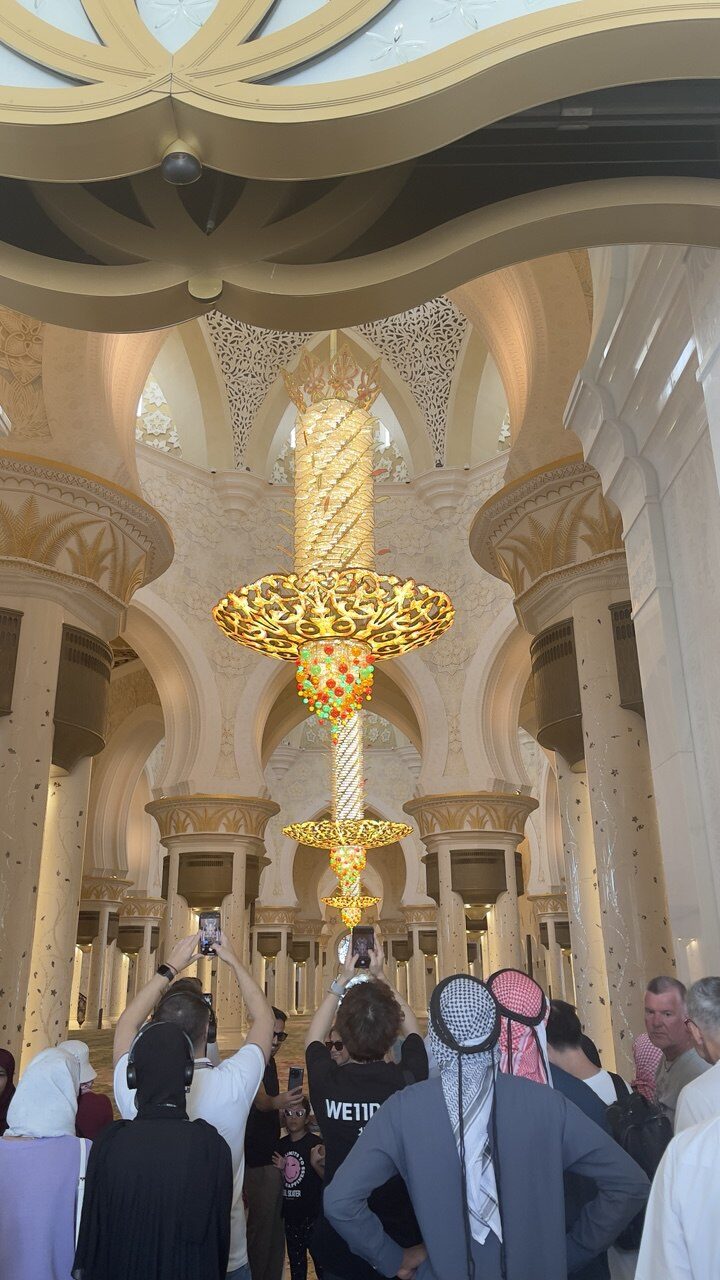 photo_5879867420468513817_y (1)