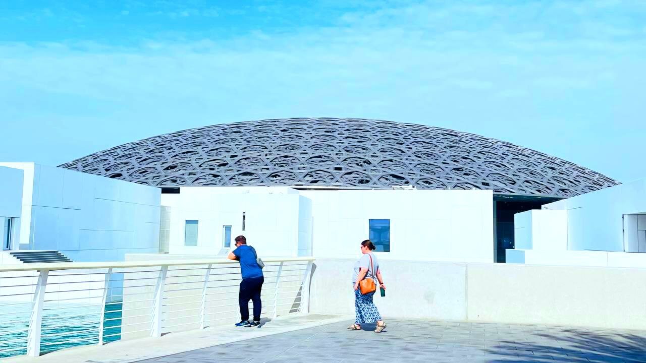 photo_5879867420468513884_y