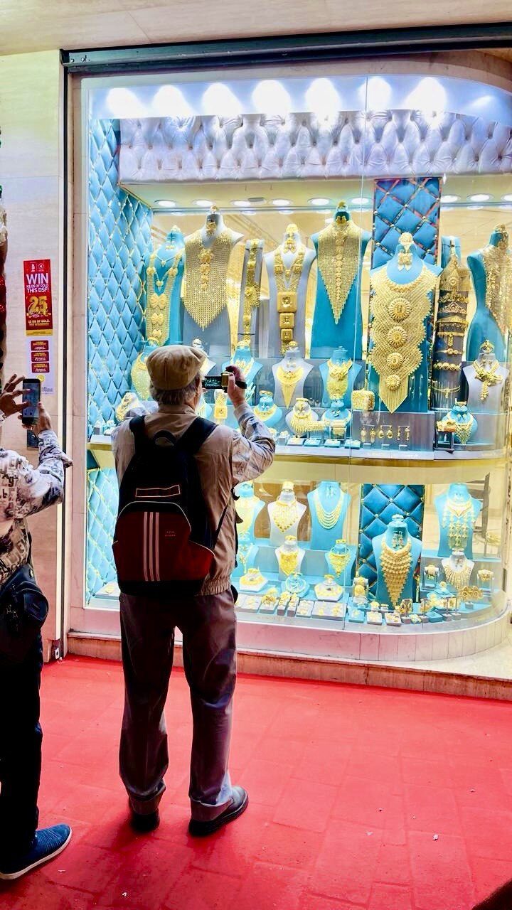 photo_5882119220282198865_y