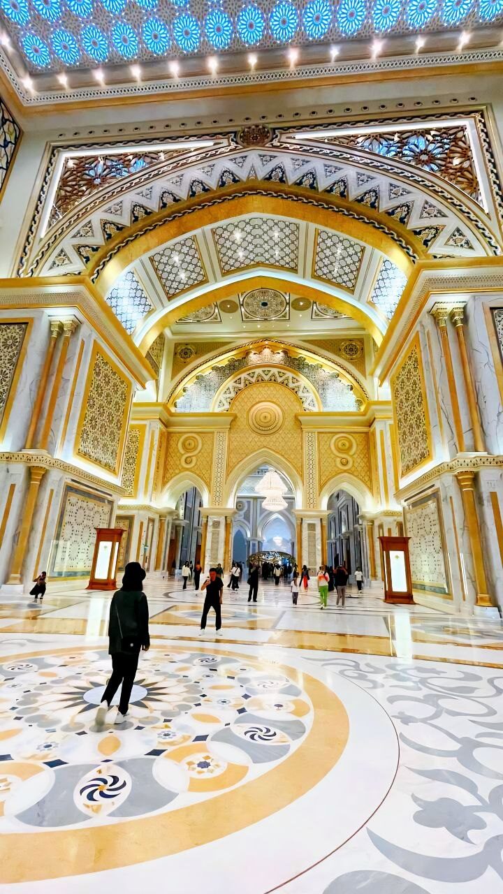 photo_5882119220282198982_y