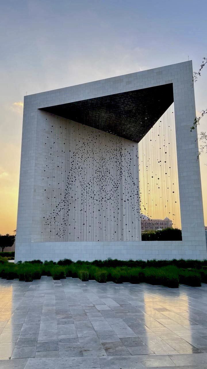 Eine eindrucksvolle Attraktion, die das Vermächtnis von Scheich Zayed würdigt und einen schnellen Einblick in die Geschichte und Kultur der VAE bietet.