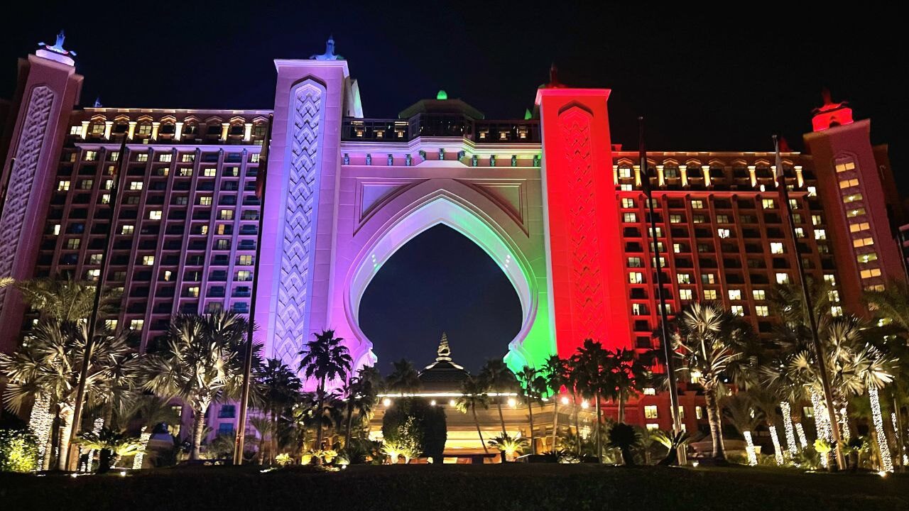 photo_5882119220282199259_y