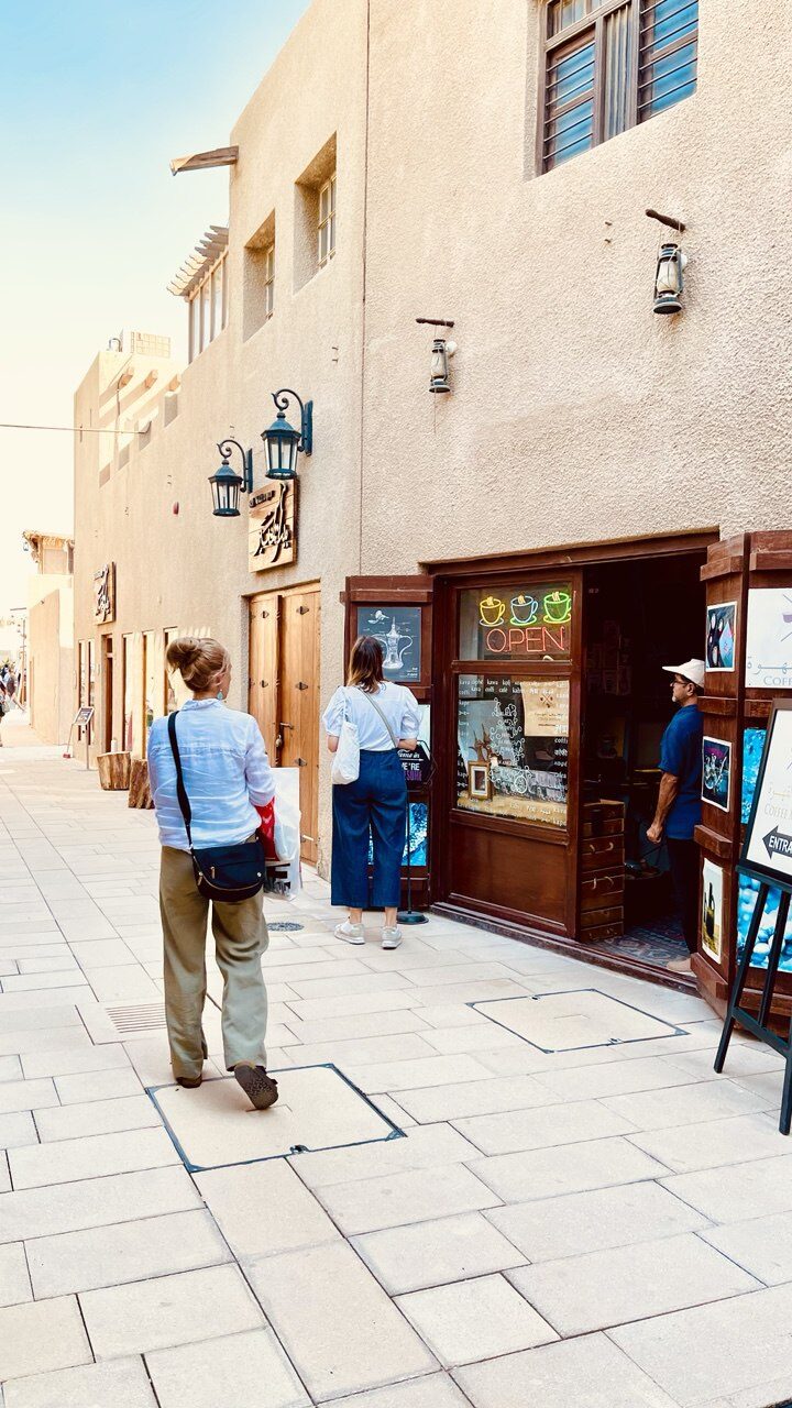Kaffeemuseum in Bur Dubai – entdecken Sie Röst- und Mahlgeräte für ein authentisches Kaffeeerlebnis
