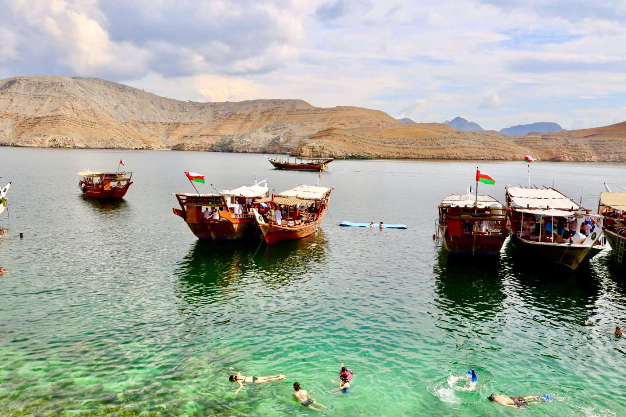 Khasab Dhow Tour in Musandam, Oman – beeindruckende Fjorde, Delfinbeobachtung und unvergessliche Ausblicke auf die Telegraph-Insel.