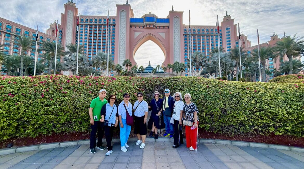 Photo 5902411085329927037 Y